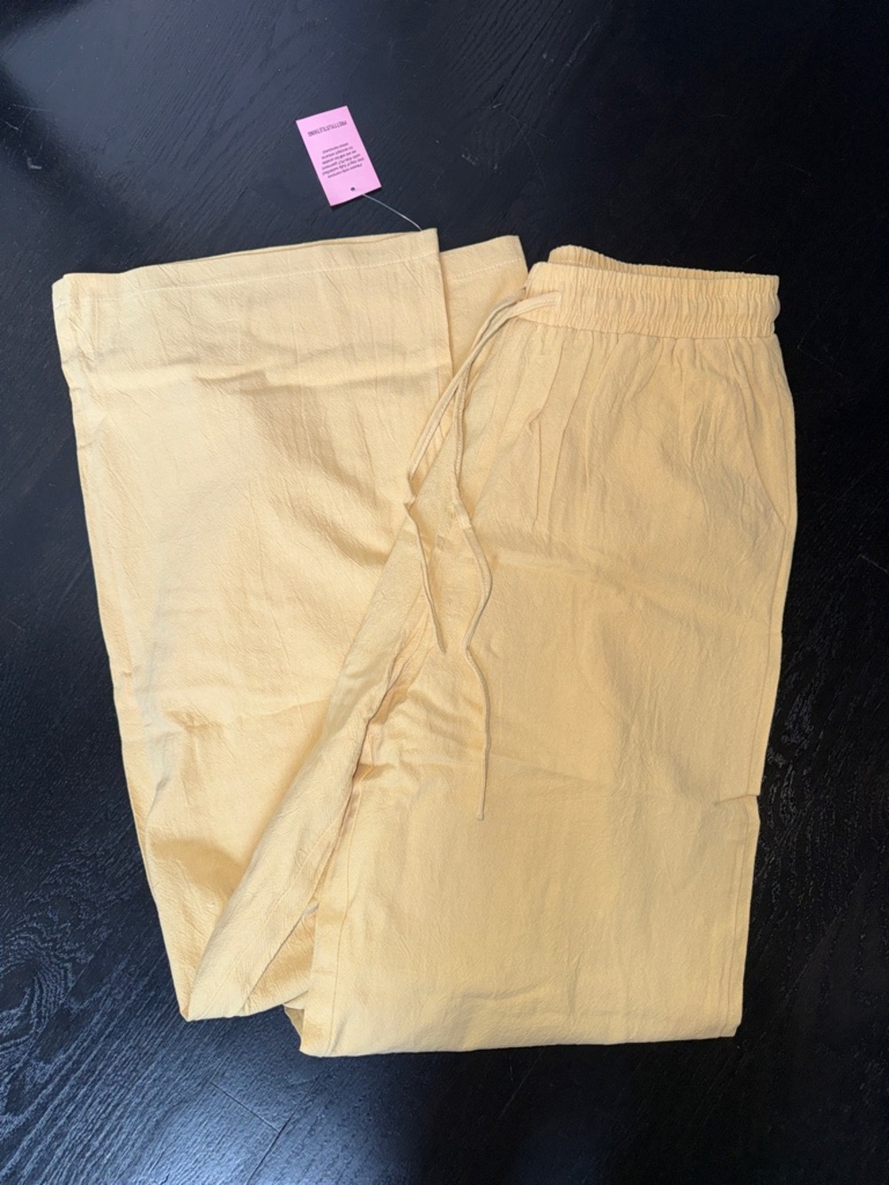 PrettyLittleThing Butter Yellow Tailored Linen Look Co-rd Set - Picture 3 of 9